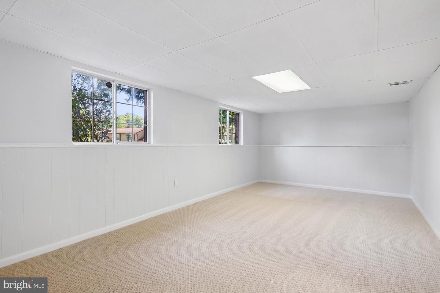 6612 Seward Rd Property Photo 30