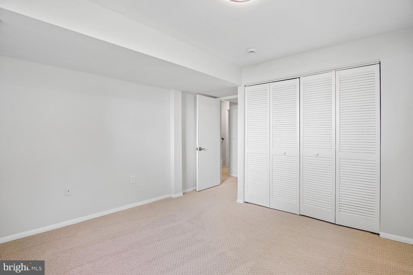6612 Seward Rd Property Photo 36