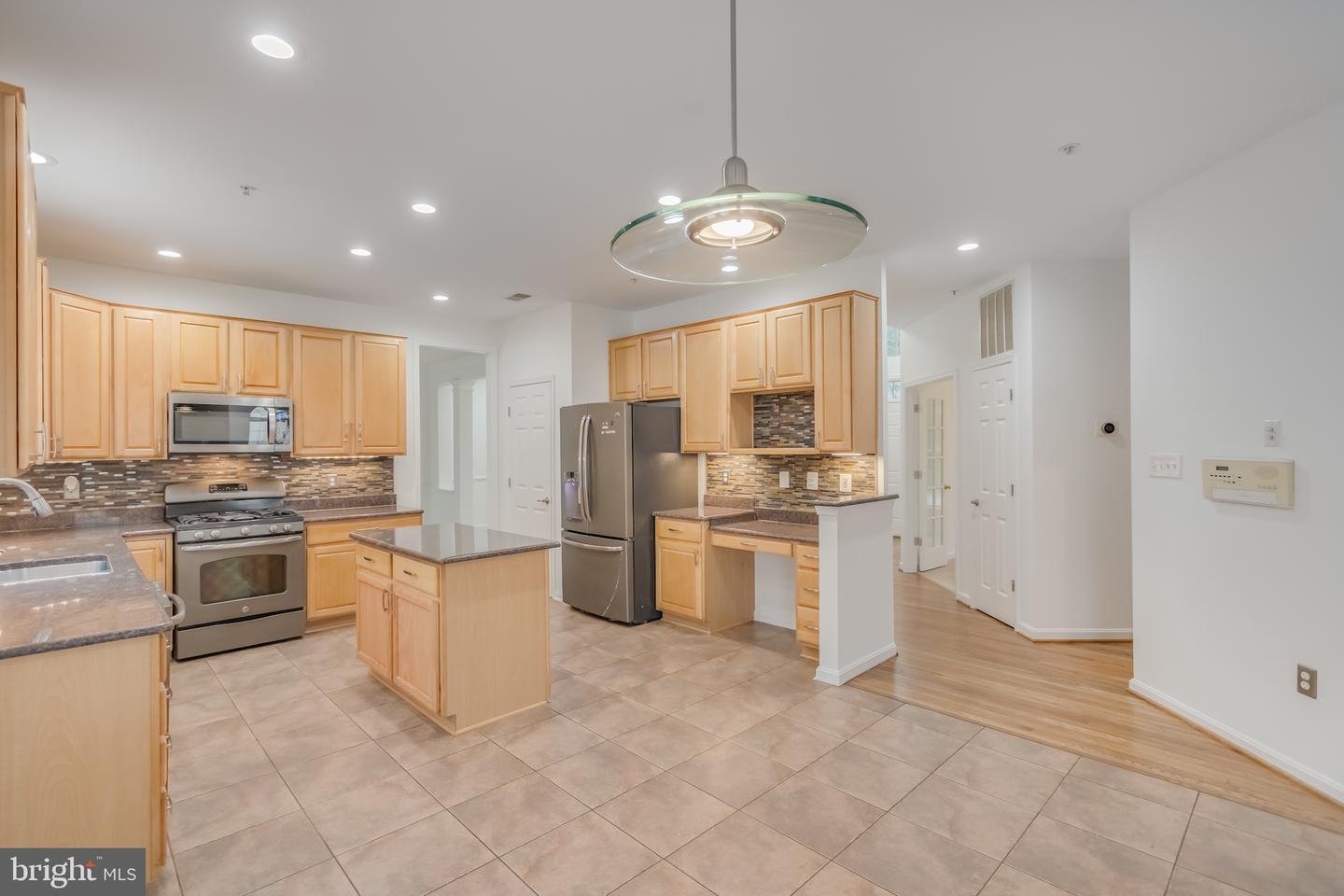 17107 Aspen Leaf Dr Property Photo 10