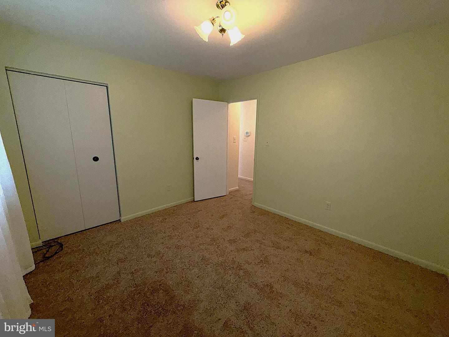 12319 Stonehaven Ln #t-16 Property Photo 8