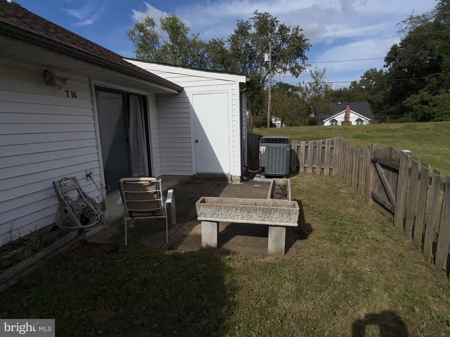 12319 Stonehaven Ln #t-16 Property Photo 13