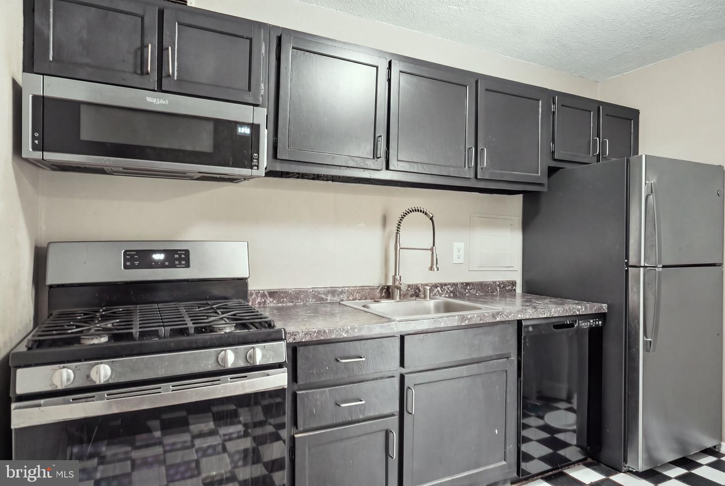 1836 Metzerott Rd #904 Property Photo 17