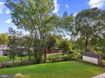 6811 Eilerson St Property Photo 4