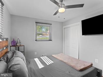 6811 Eilerson St Property Photo 12