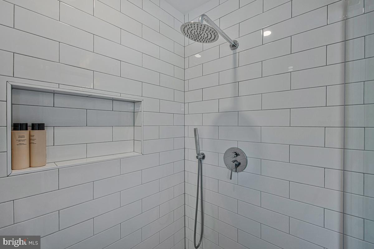 6212 Carrollton Ter Property Photo 28