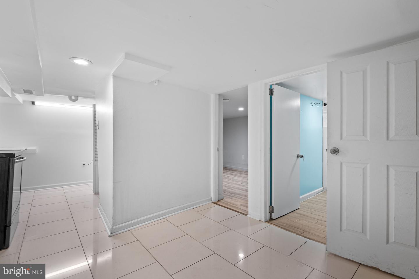 4004 Lawrence St Property Photo 20