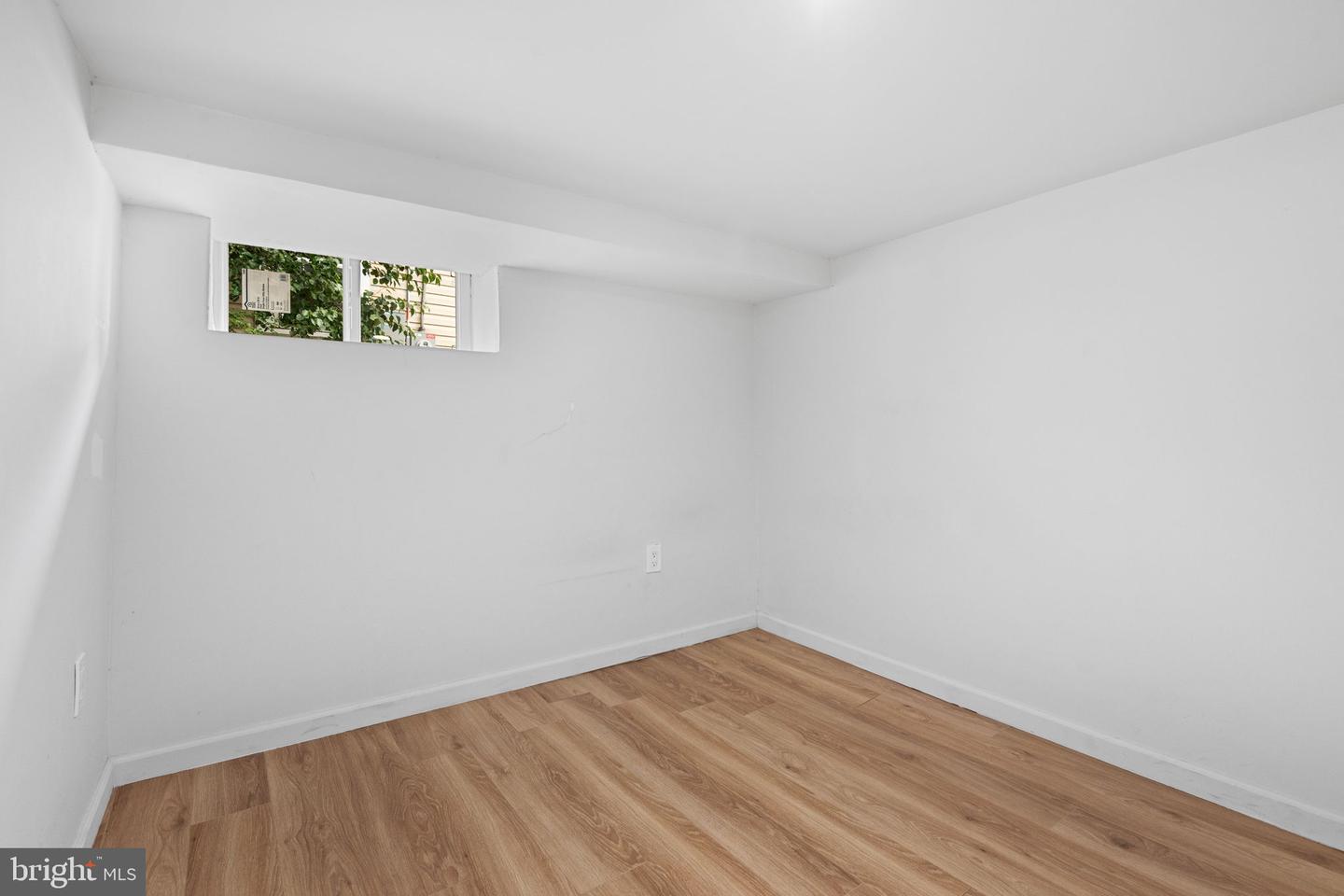 4004 Lawrence St Property Photo 22