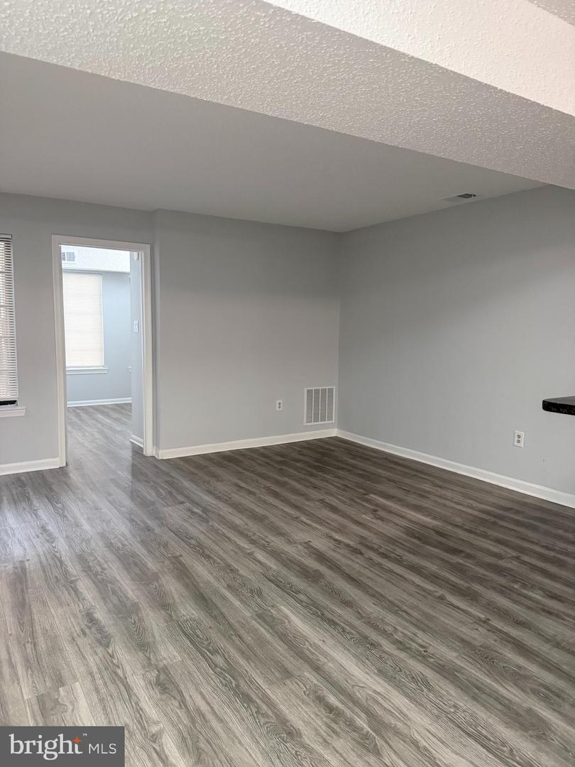 14011-a Justin Way #21-a Property Photo 5