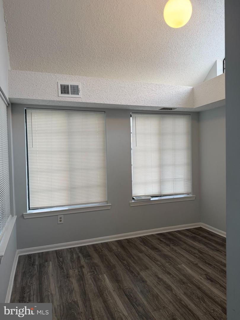 14011-a Justin Way #21-a Property Photo 10