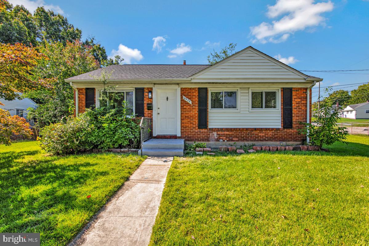 6929 Halleck St Property Photo 1