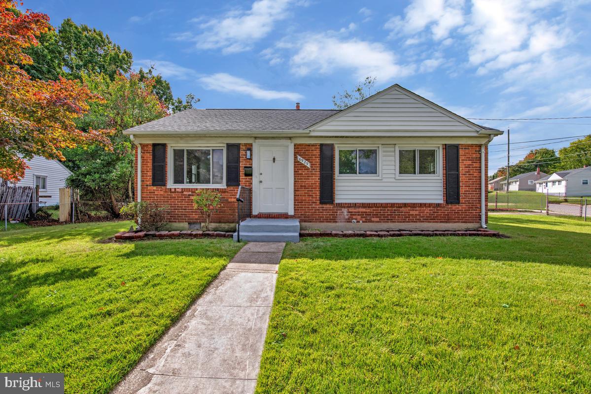6929 Halleck St Property Photo 1