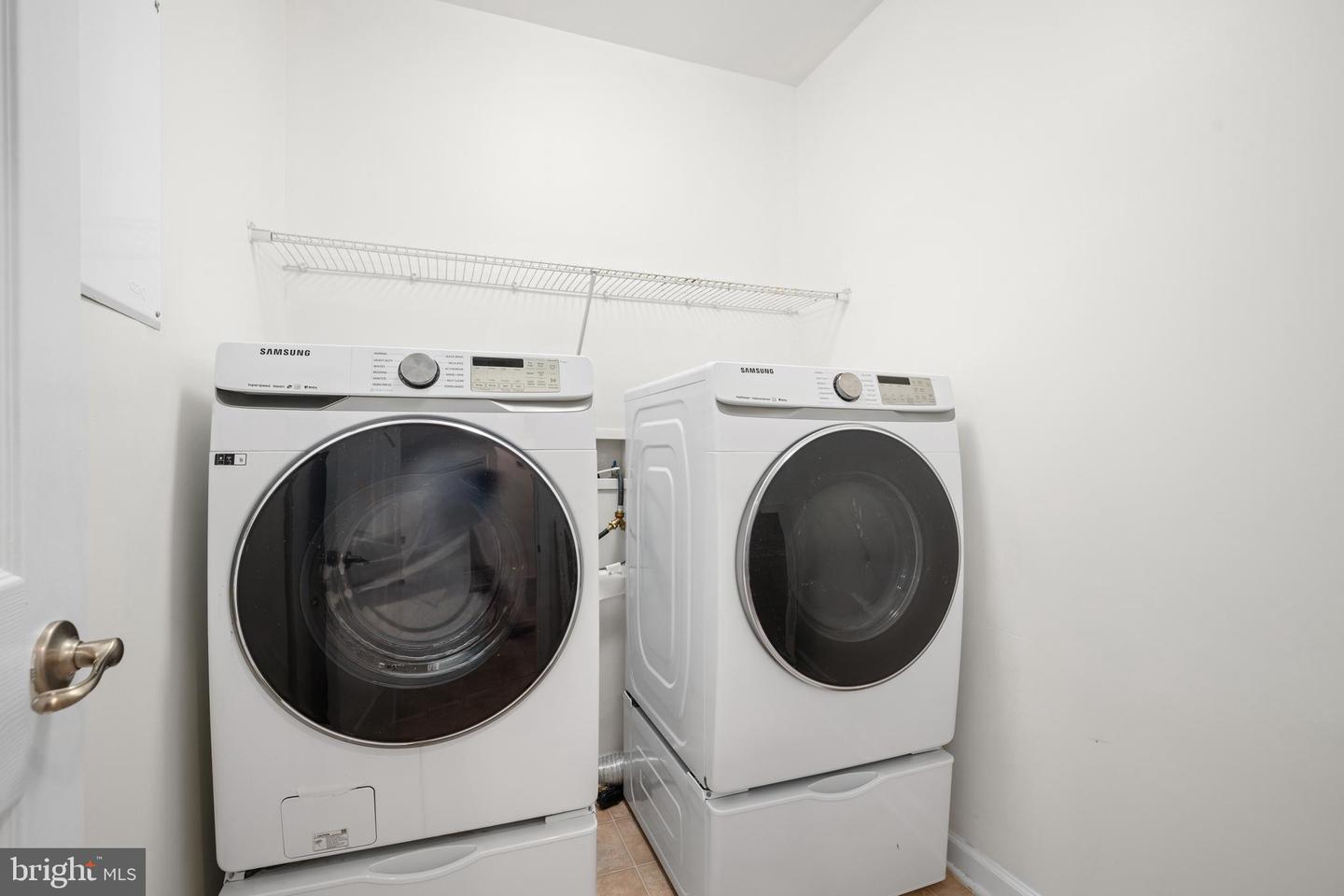 6232 Walbridge St Property Photo 9