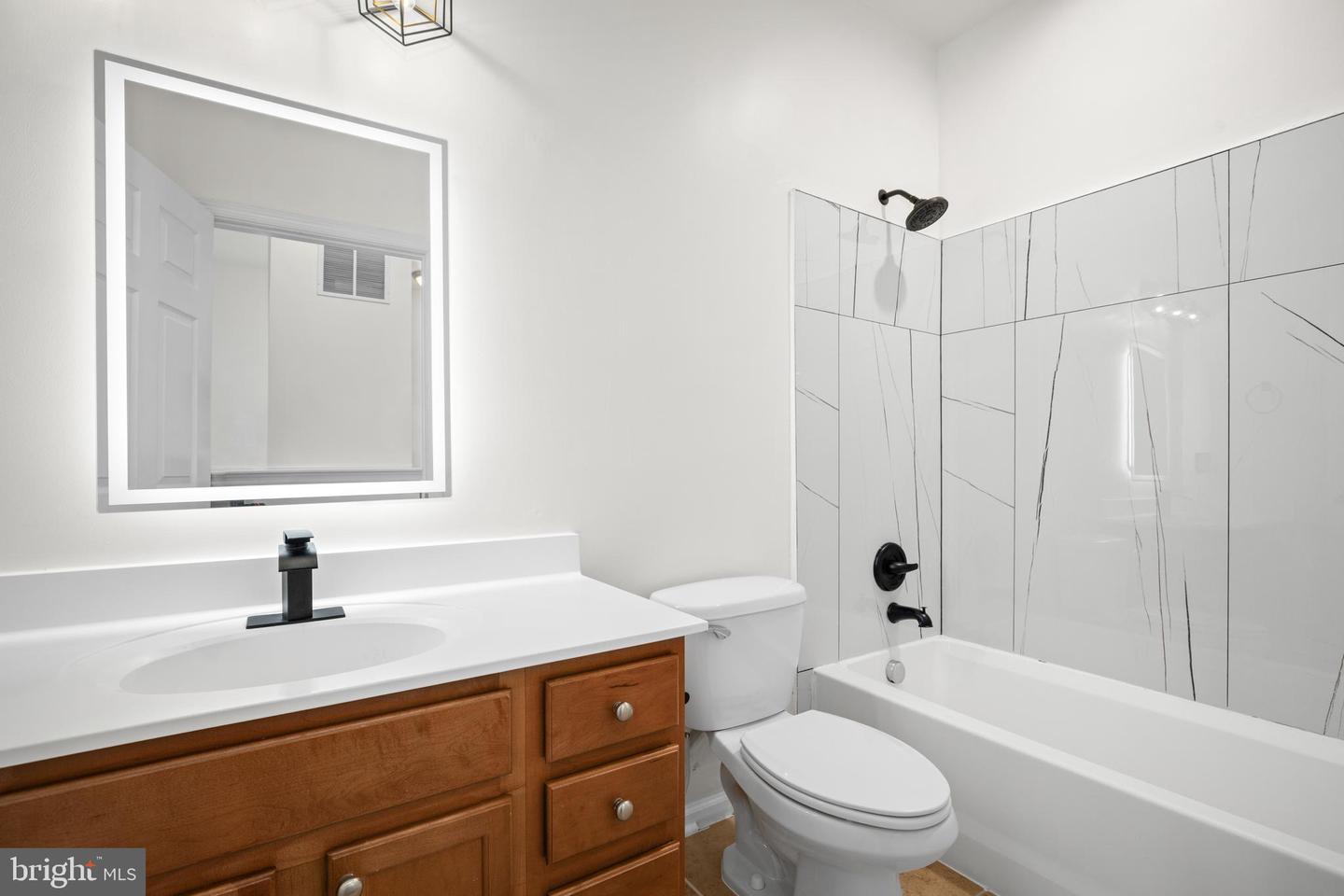 6232 Walbridge St Property Photo 38