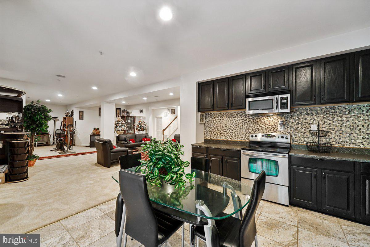 7314 Caledon Ct Property Photo 47