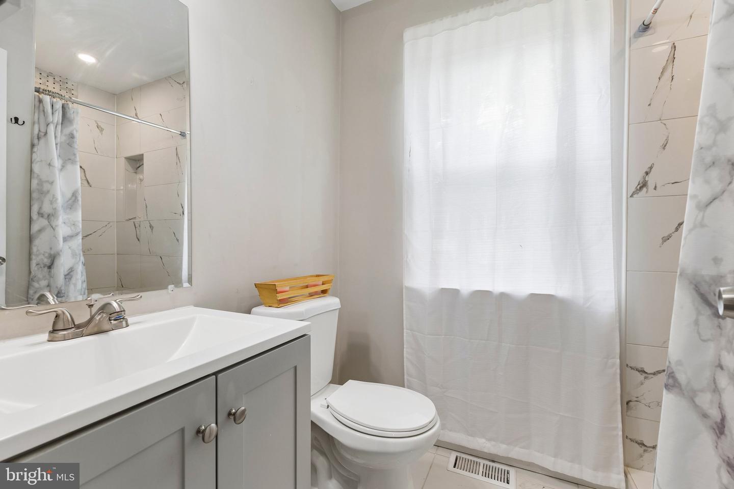 7007 Palamar Ter Property Photo 14