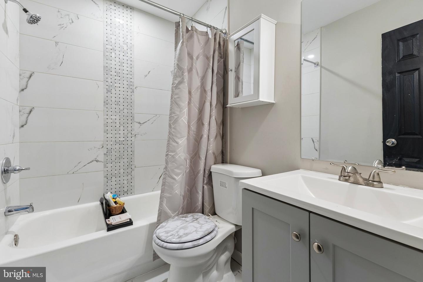 7007 Palamar Ter Property Photo 17