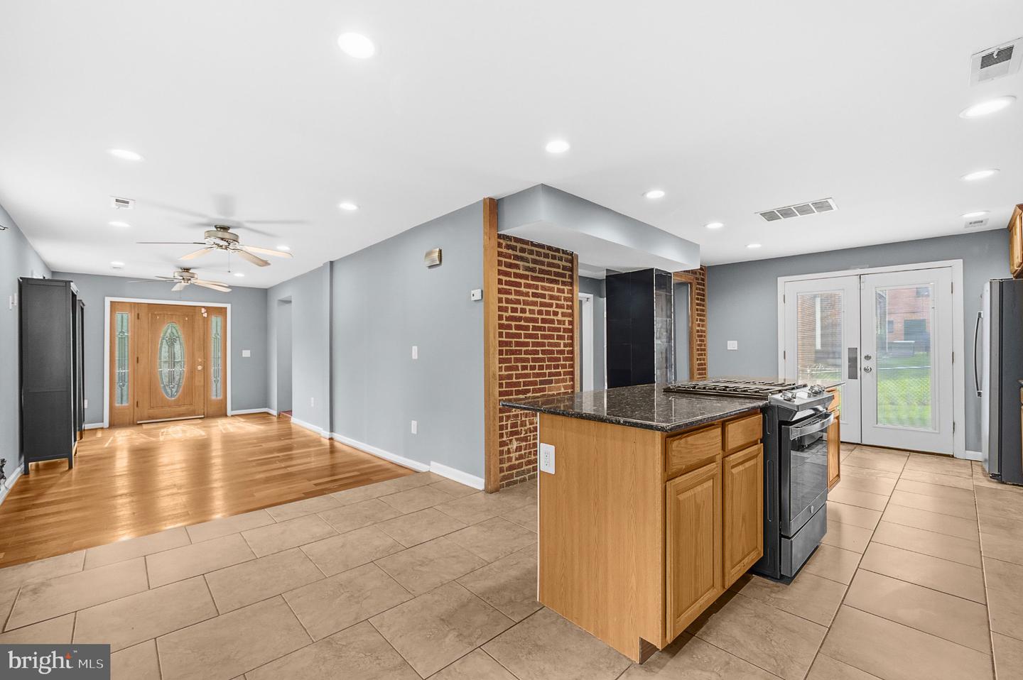 2420 59th Property Photo 11