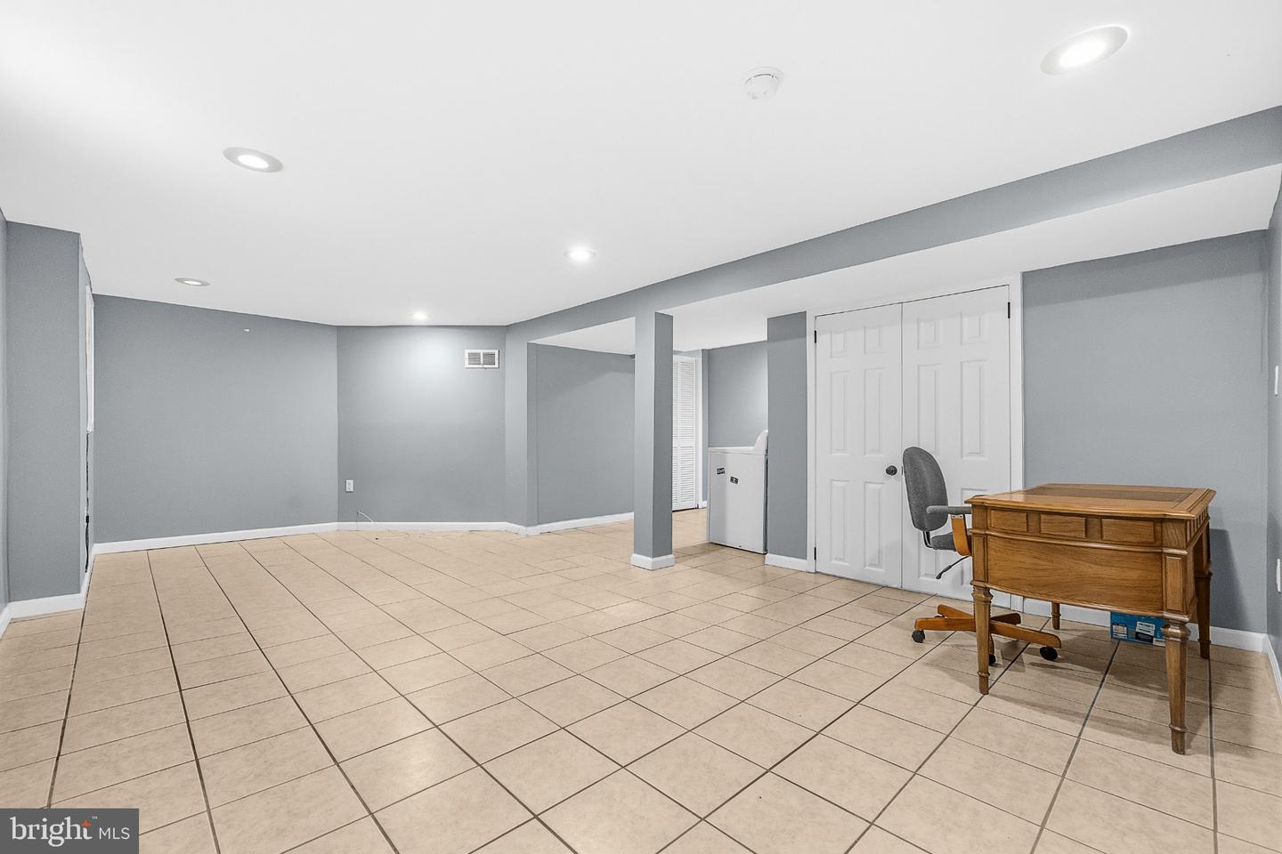 2420 59th Property Photo 38