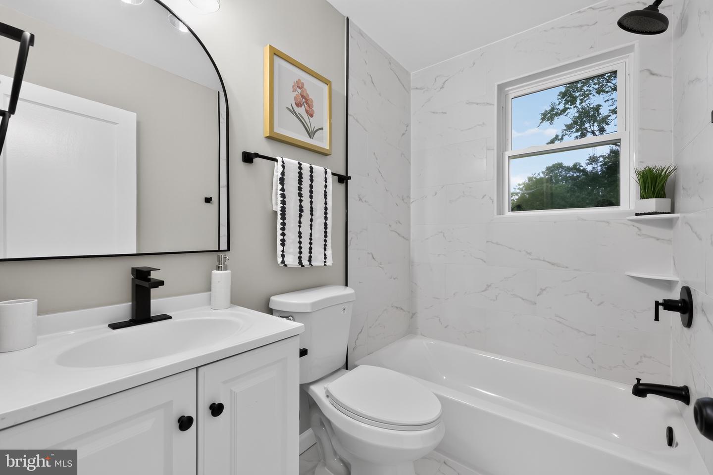 10904 Livingston Rd Property Photo 14