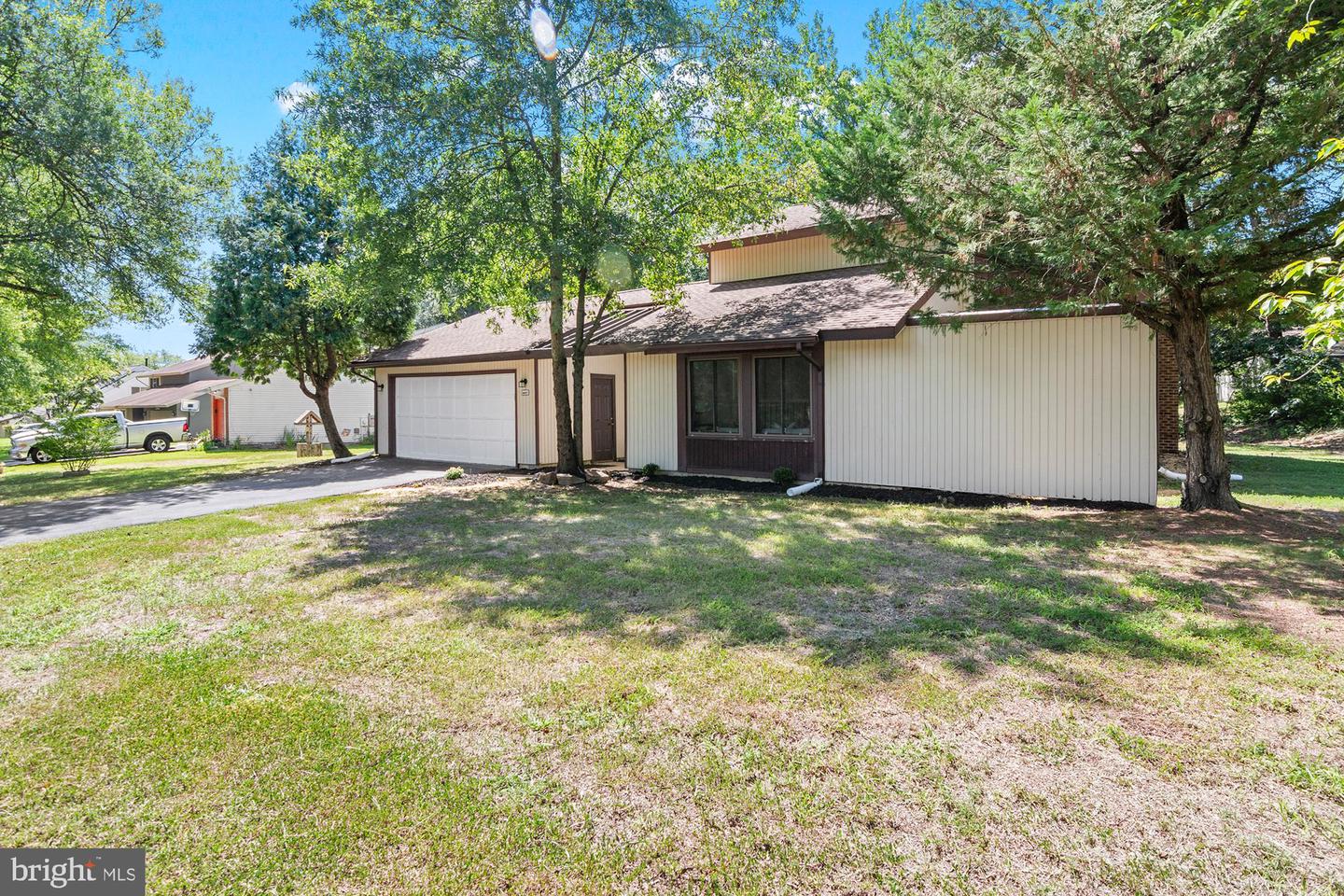 8605 Monmouth Dr Property Photo 5