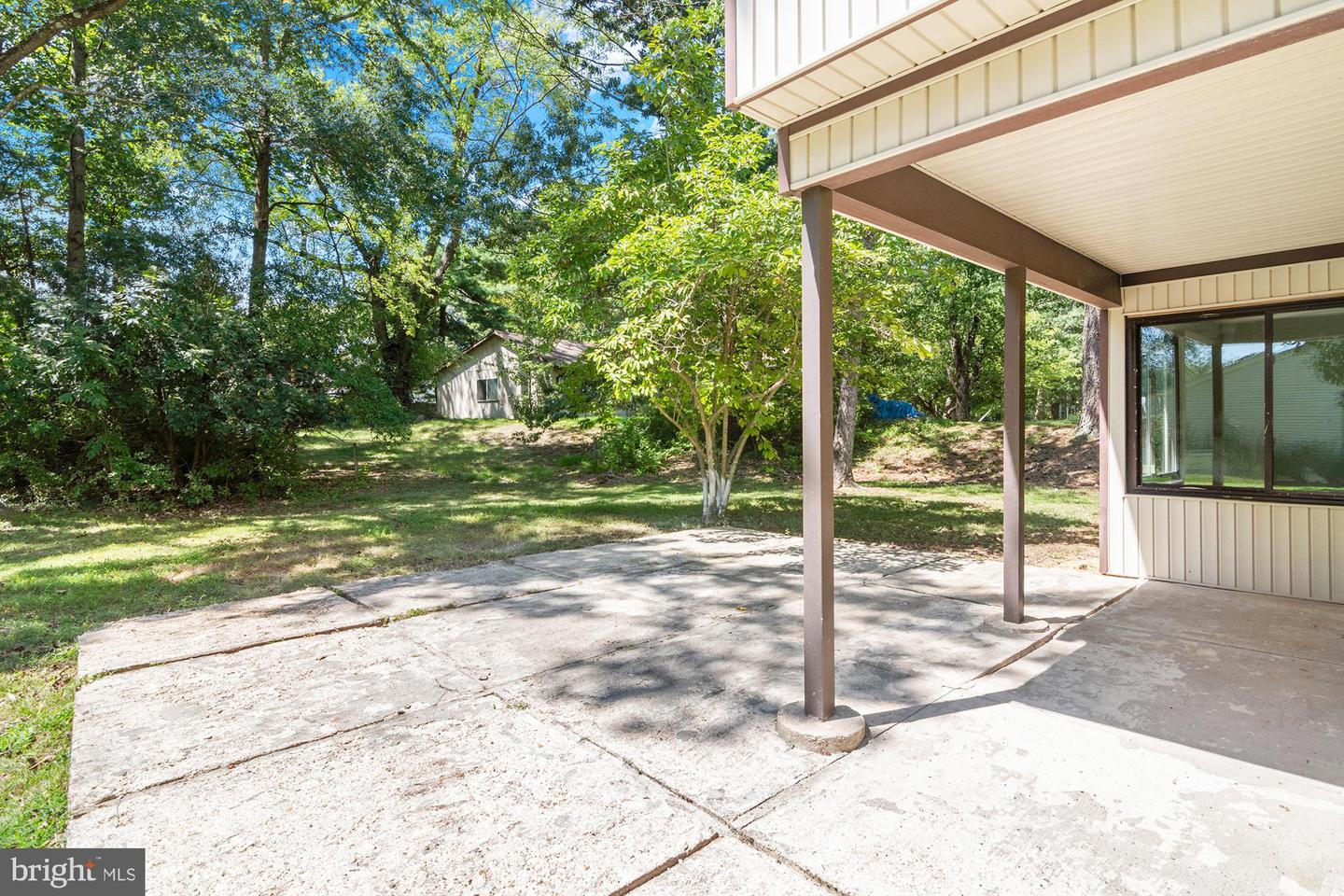 8605 Monmouth Dr Property Photo 9