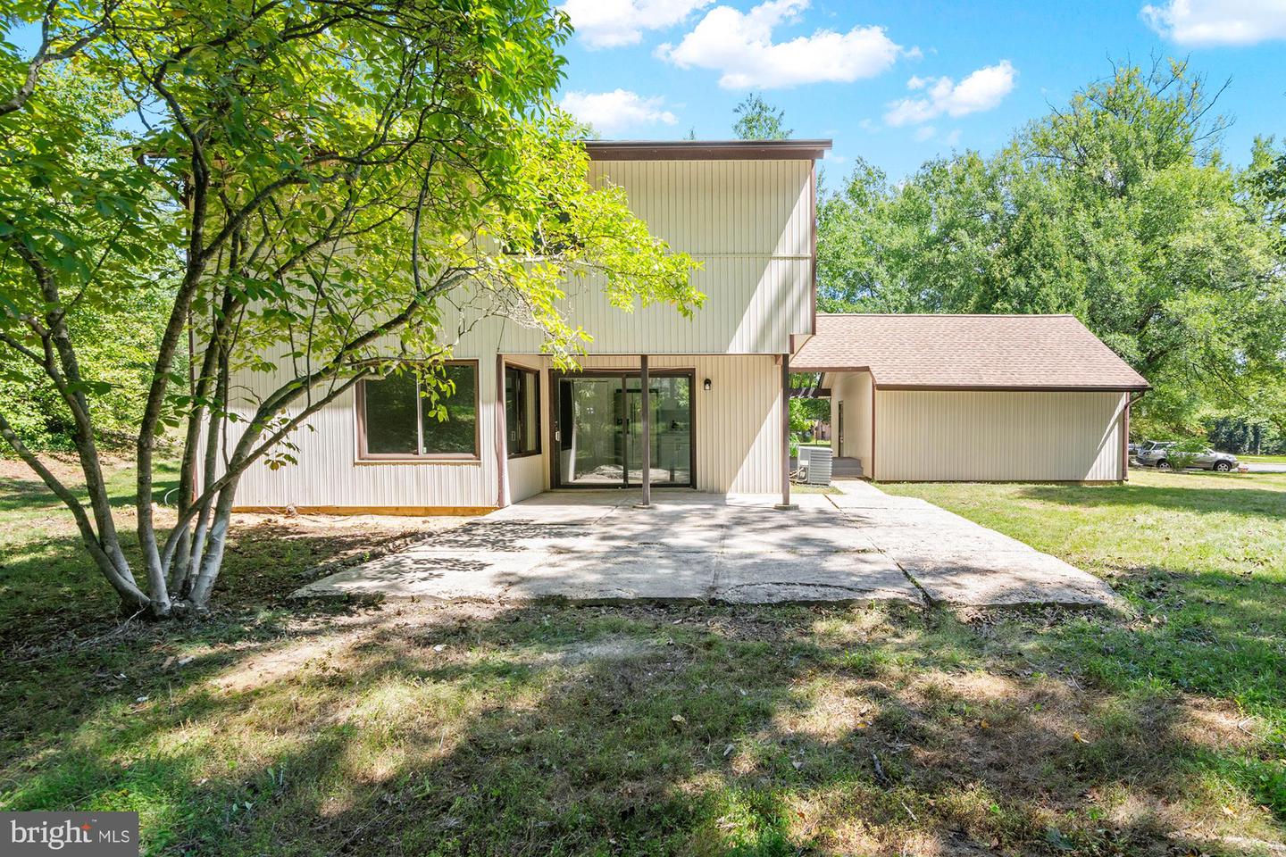 8605 Monmouth Dr Property Photo 11