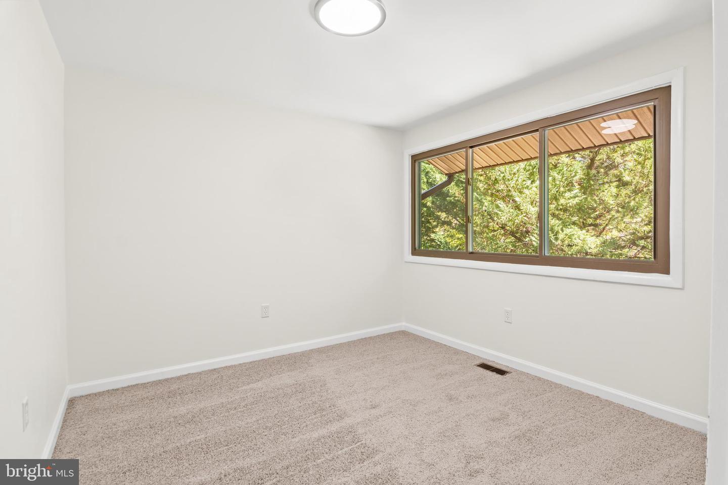 8605 Monmouth Dr Property Photo 46