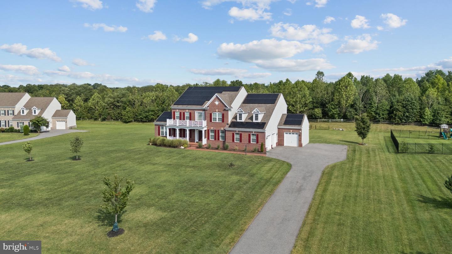 12904 Walkers Ln Property Photo 3
