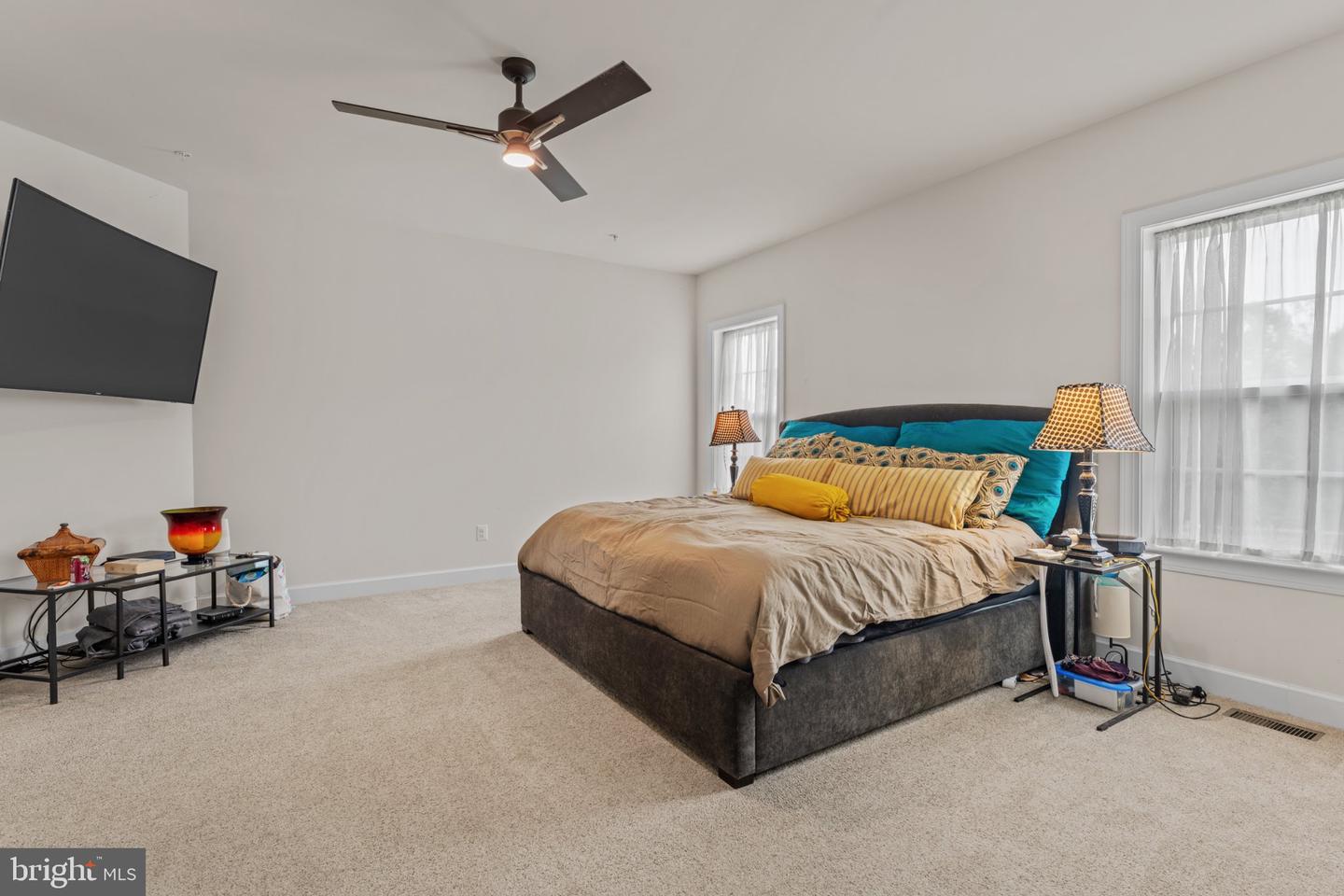 12904 Walkers Ln Property Photo 32