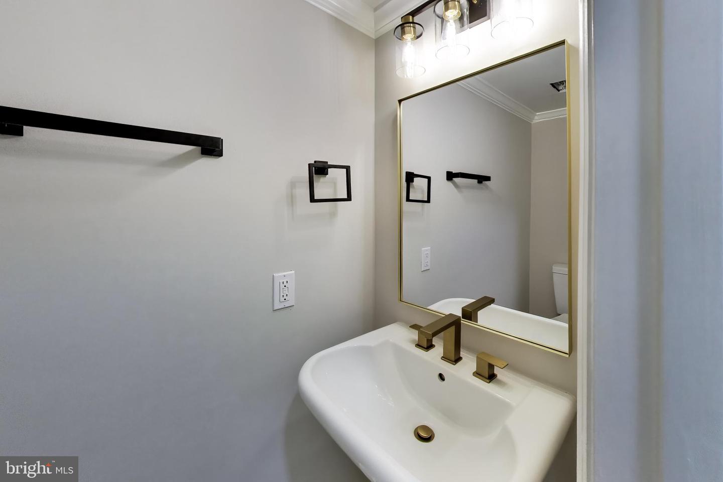 4807 Pistachio Ln Property Photo 10
