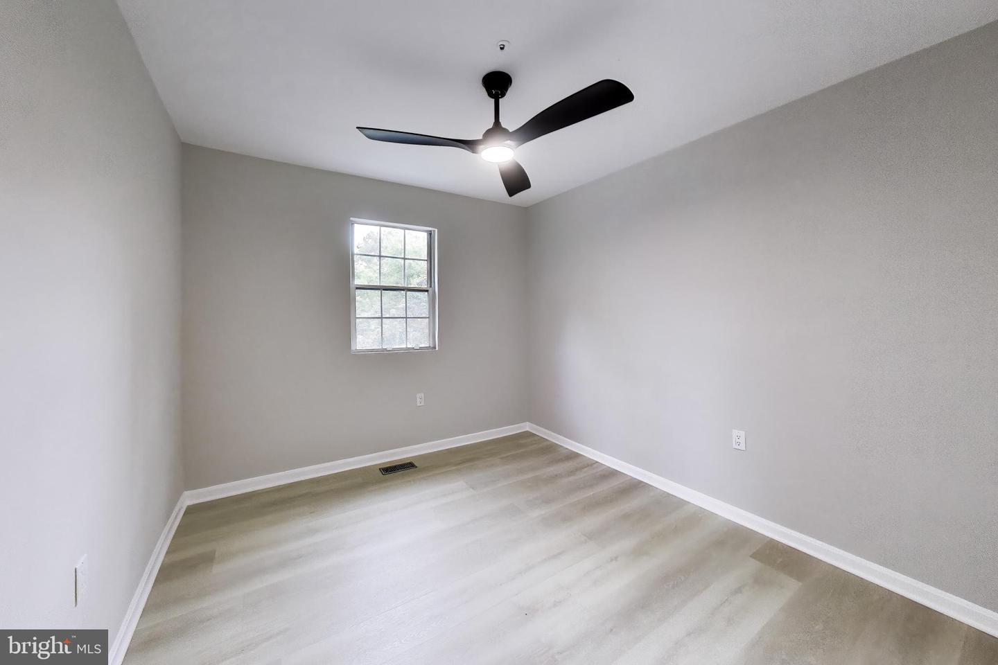 4807 Pistachio Ln Property Photo 12