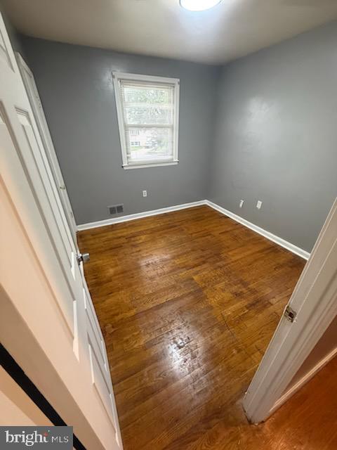 5203 Larwin Ter Property Photo 12