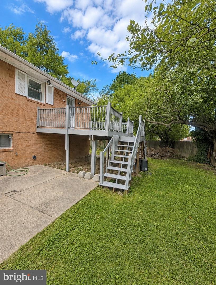 5203 Larwin Ter Property Photo 23