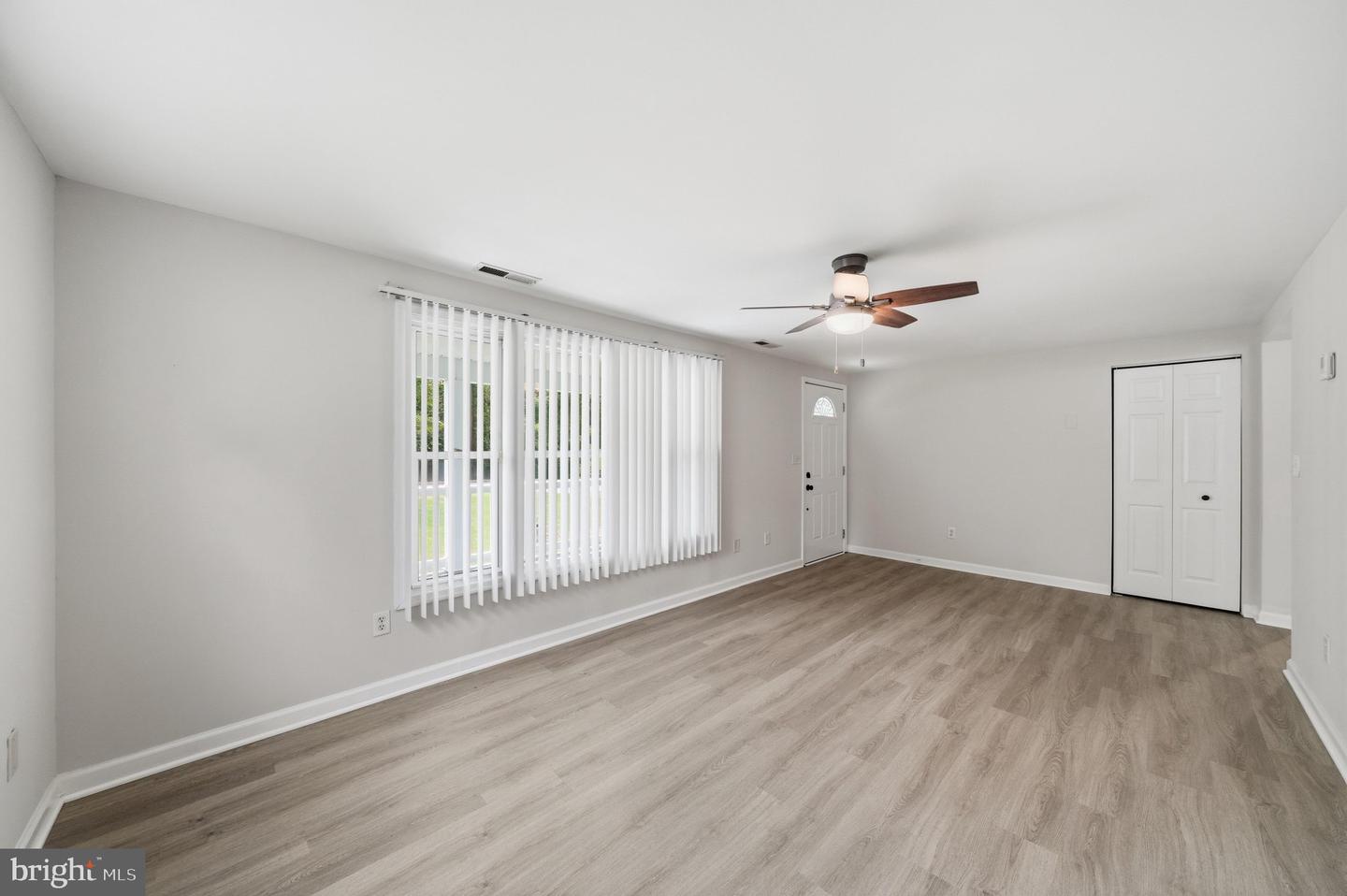 12816 10th St Property Photo 7