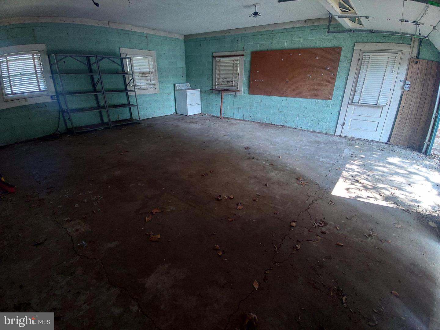 12711 Jean Way Property Photo 5