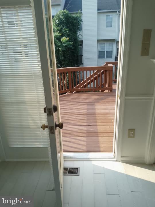 711 Faraway Ct Property Photo 32