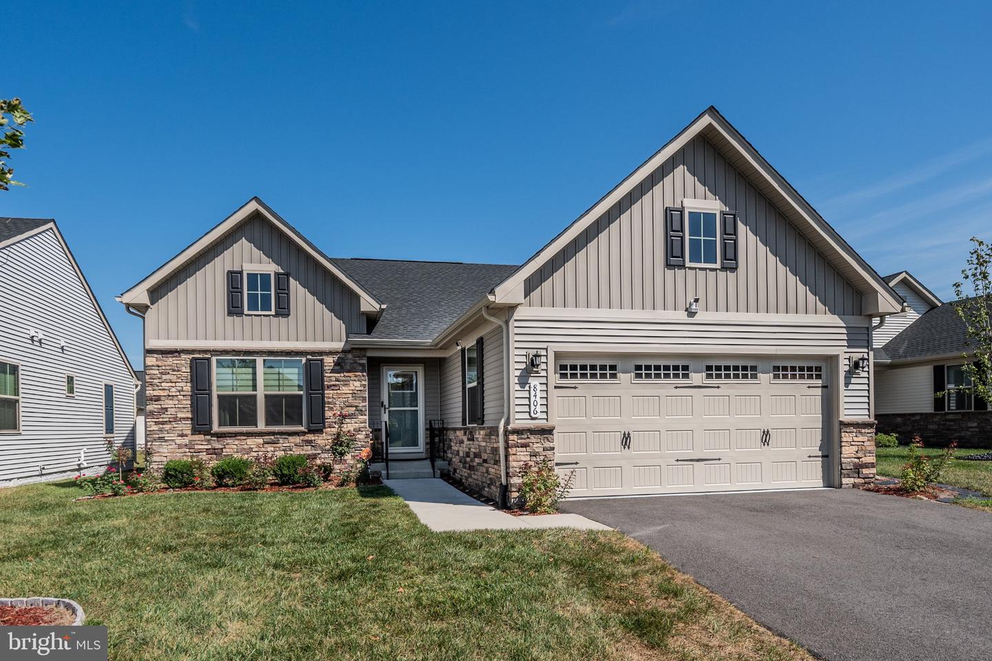 8406 Meadow Rock Ct Property Photo 1