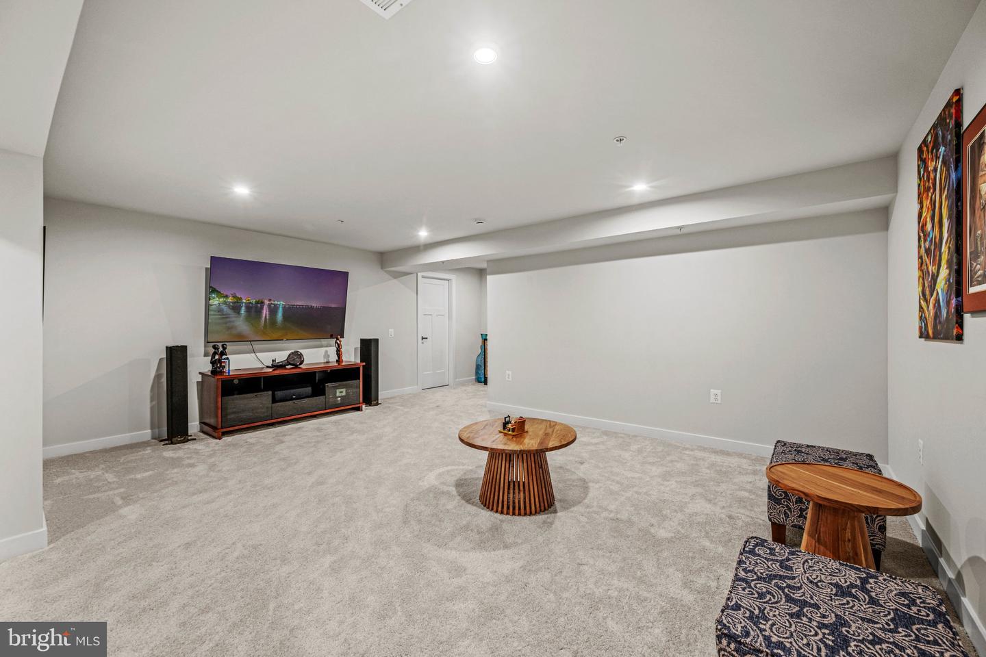 8406 Meadow Rock Ct Property Photo 28
