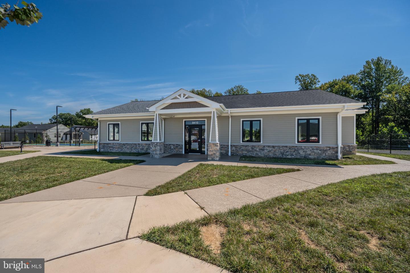8406 Meadow Rock Ct Property Photo 40