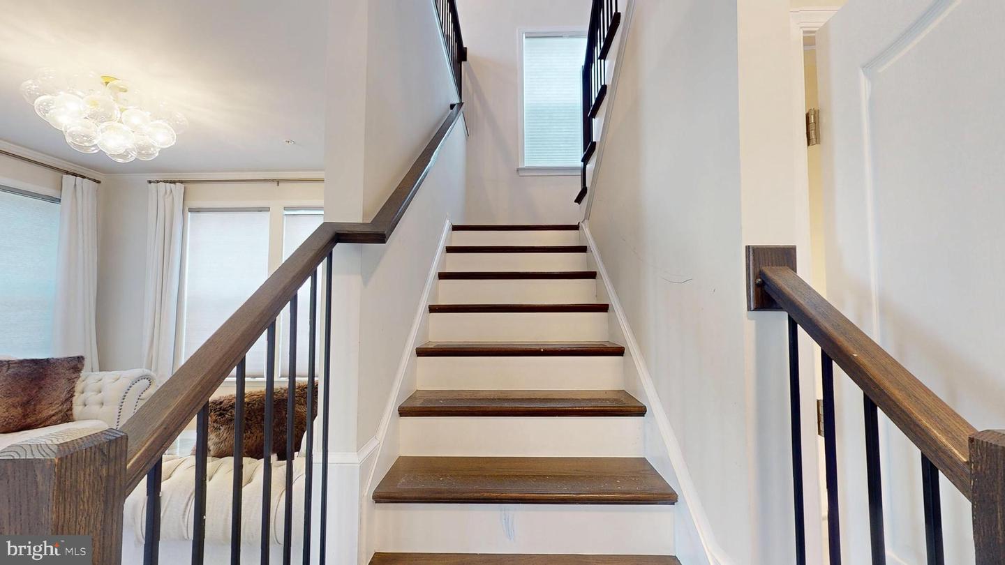 10909 Meridian Hill Way Property Photo 25