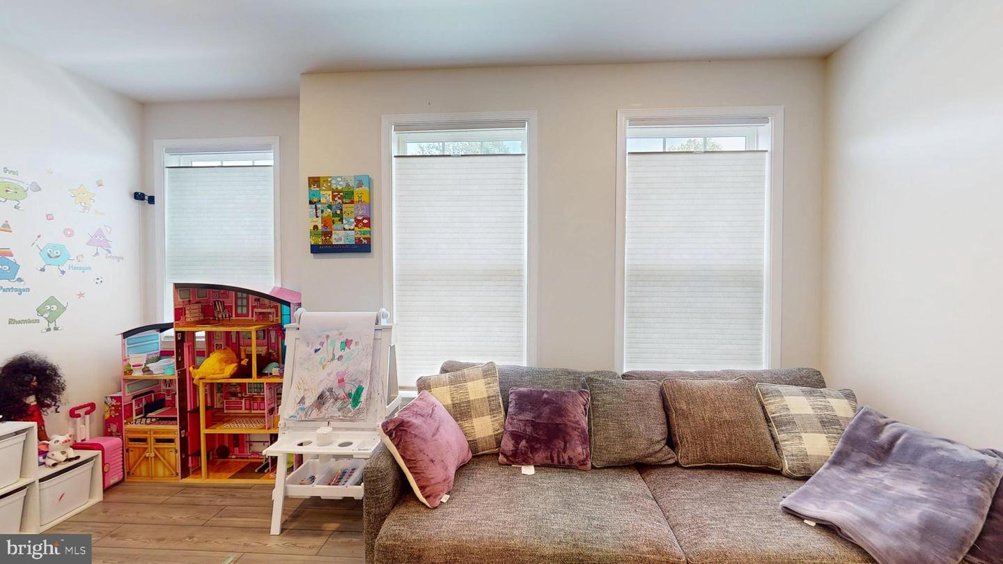 10909 Meridian Hill Way Property Photo 33