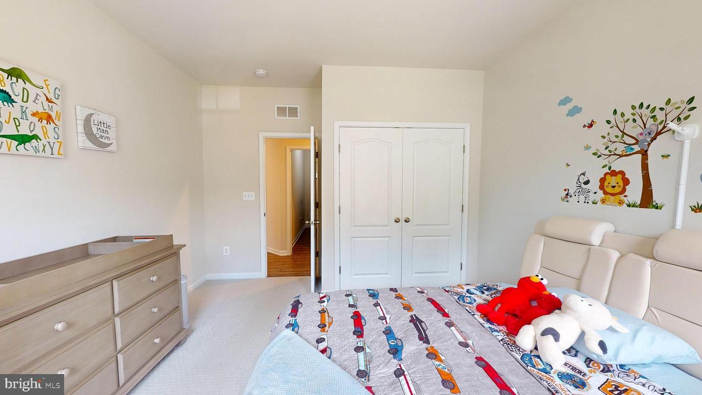 10909 Meridian Hill Way Property Photo 34