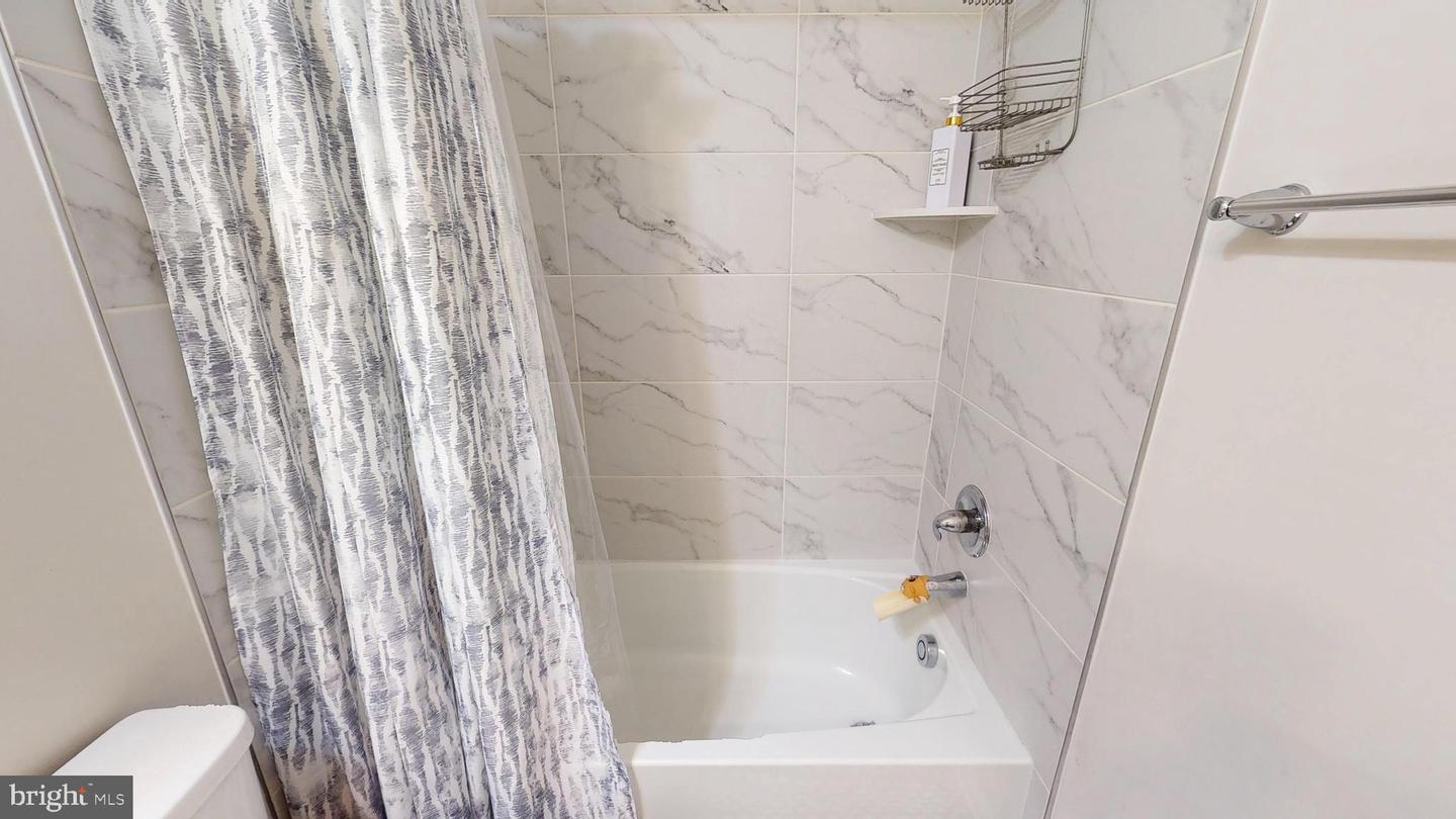 10909 Meridian Hill Way Property Photo 36