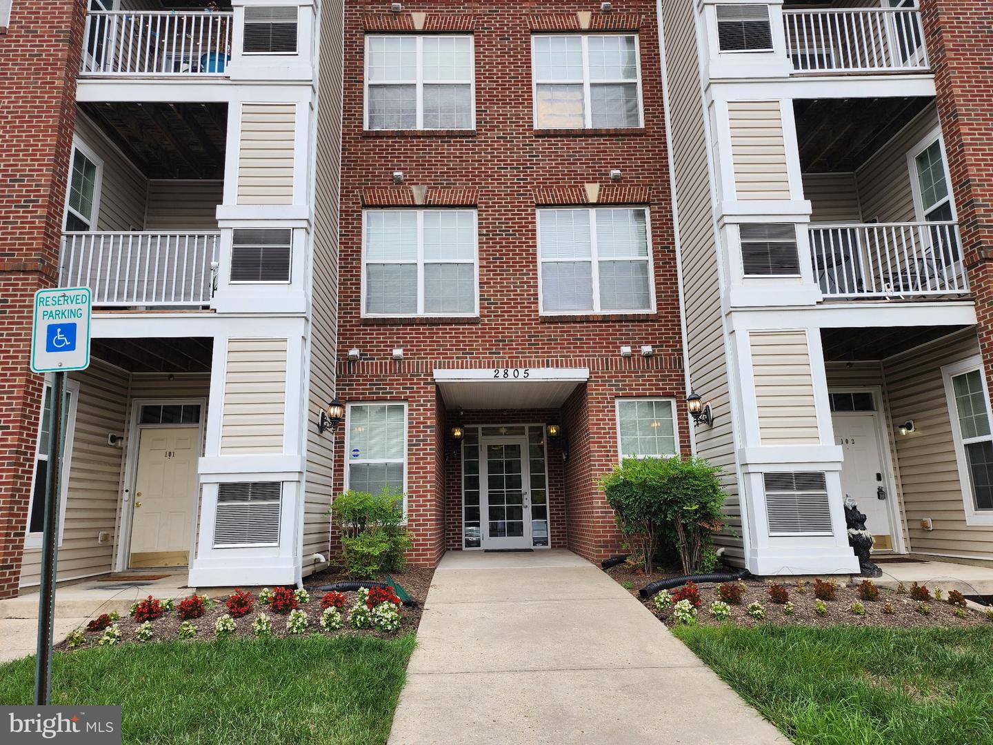 2805 Forest Run Dr #2-205 Property Photo 1