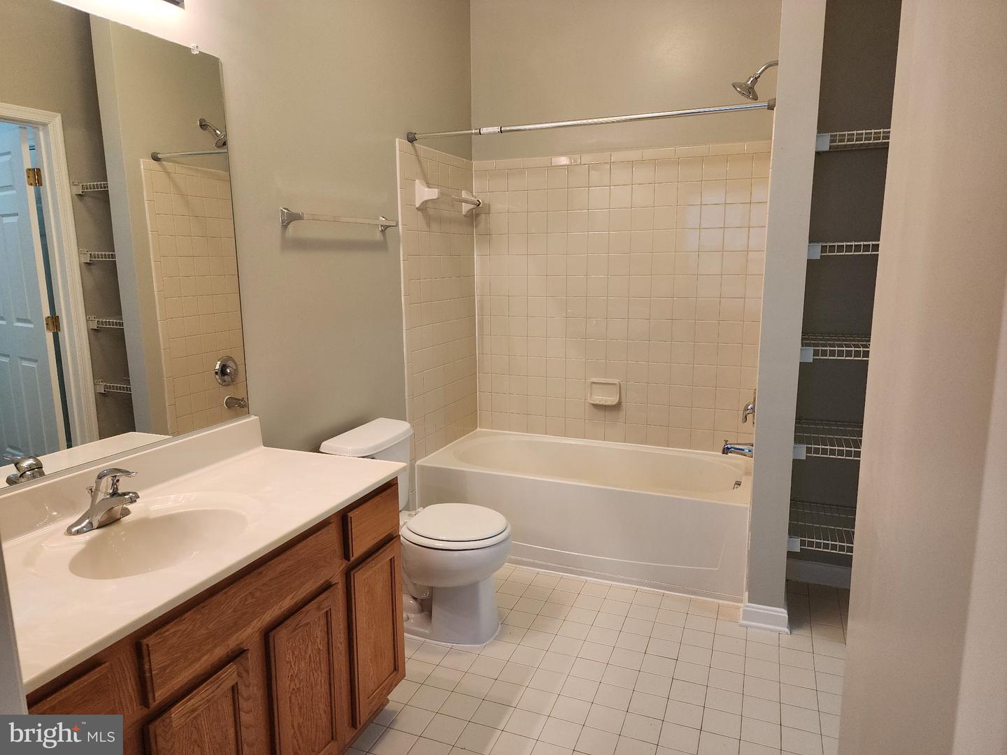 2805 Forest Run Dr #2-205 Property Photo 23