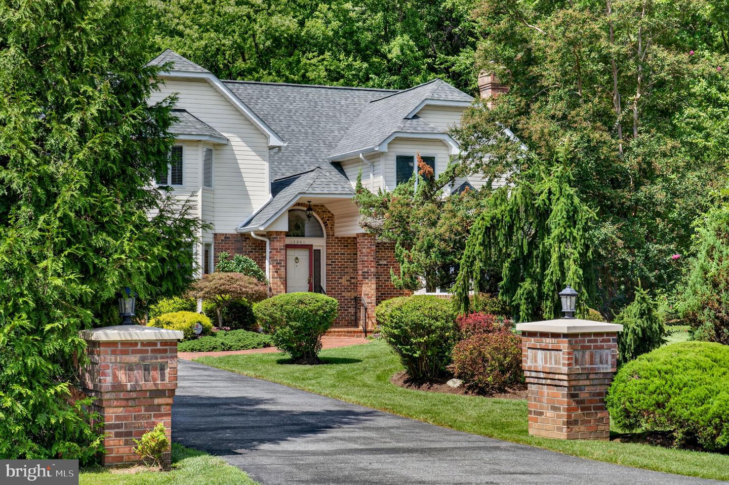13901 Mount Oak Ct Property Photo 7