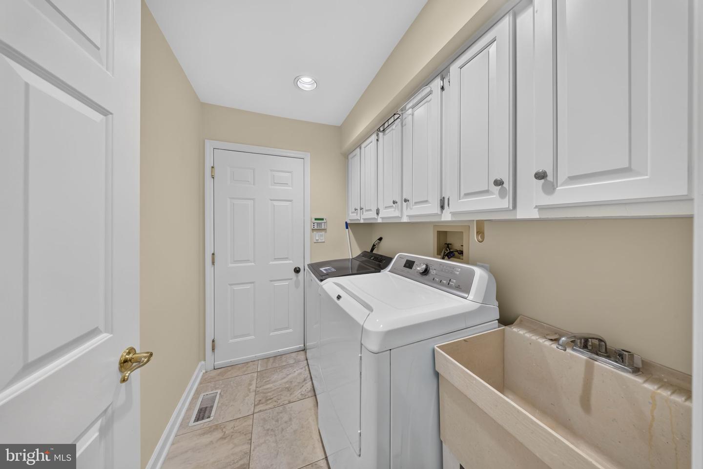 13901 Mount Oak Ct Property Photo 34
