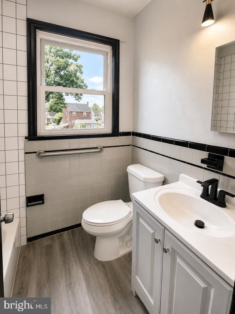 4881 Towne Park Rd Property Photo 10