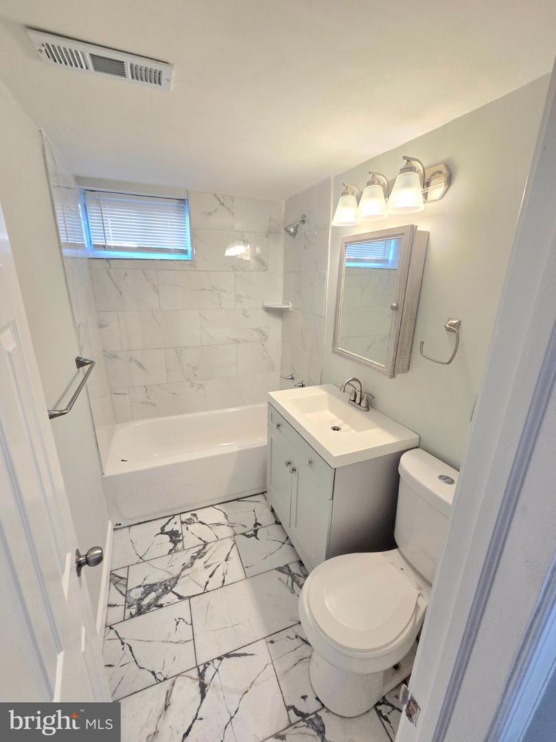 12966 Claxton Dr #3-j Property Photo 30