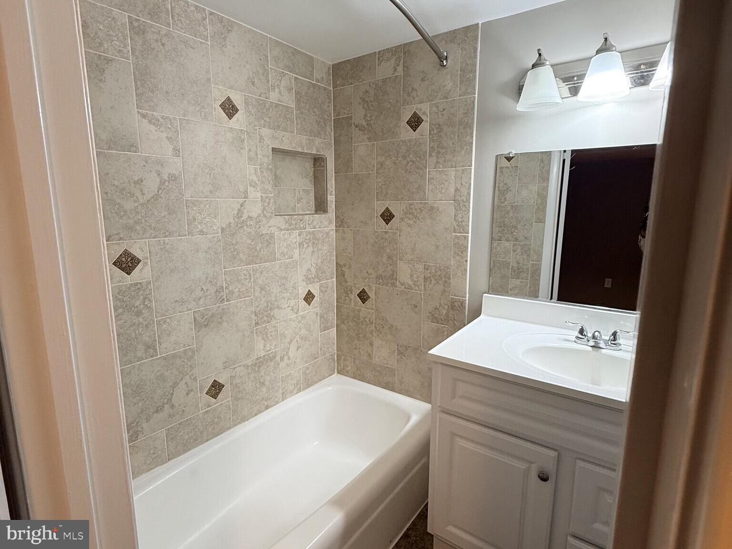 11308 Cedar Ln Property Photo 28